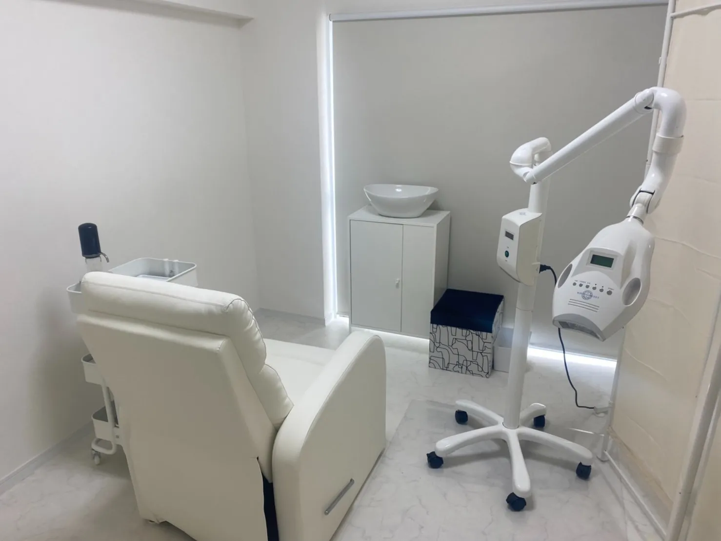 White33 天神大名店