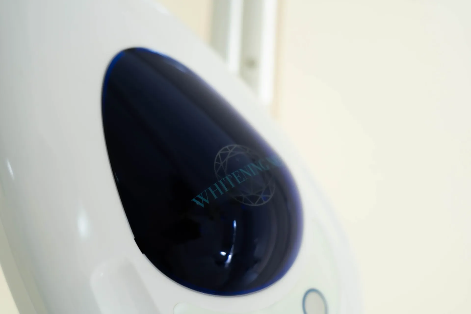 セルフホワイトニングマシン